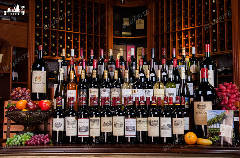蓝菲葡萄酒