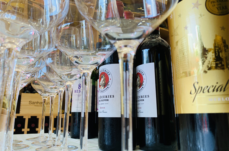 开一家红酒专卖店赚钱吗